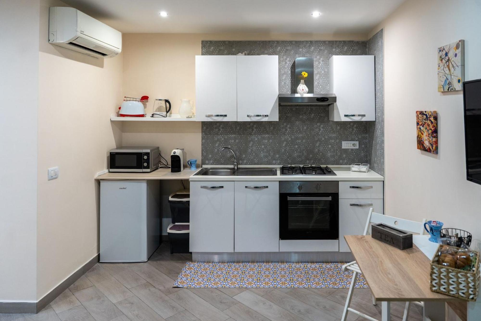 Apartment Mare Chiaja *