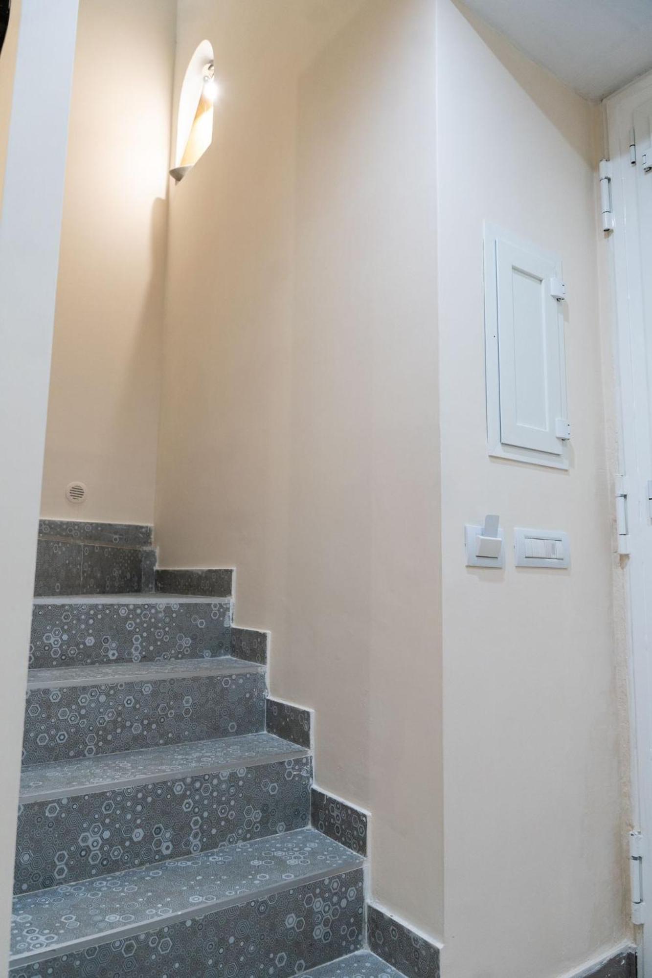 Mare Chiaja Apartment